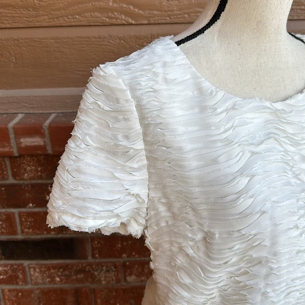 Ark & Co White Ruffle Shift Dress Raw Hem Mini Short Sleeve Bridal Size Small - Picture 4 of 8